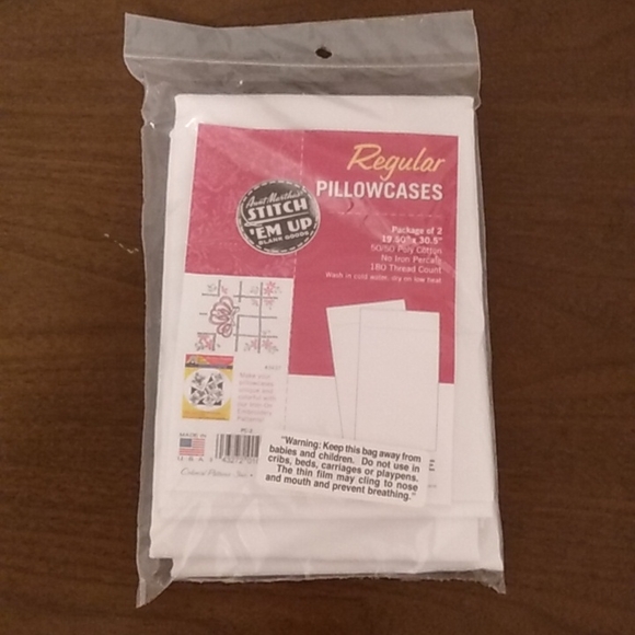 Aunt Martha's Pillowcase Pair - Standard 20"X30"-White ! NEW - Picture 2 of 3